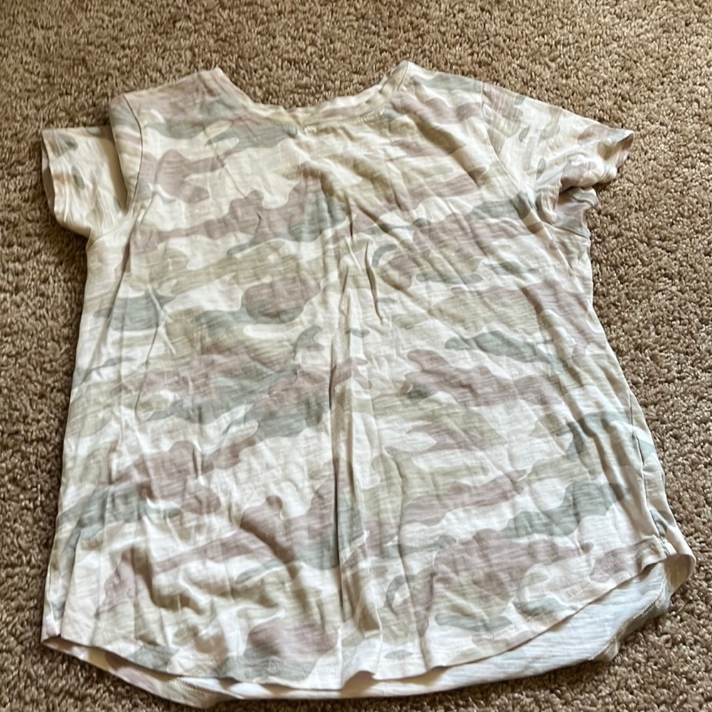 Pink camouflage t shirt